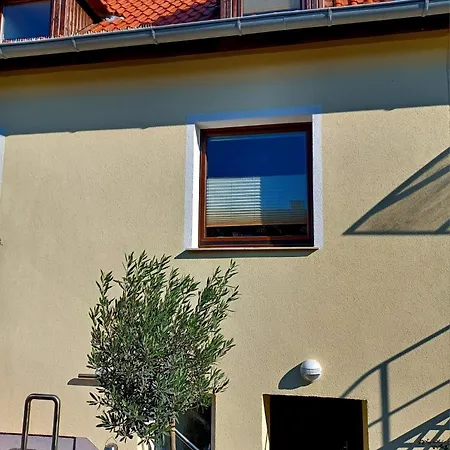 Maisonette - Stuth Barth